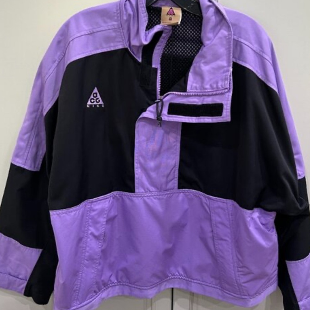 Nike ACG Kids Black and Lavender Raincoat - Picture 4 of 4
